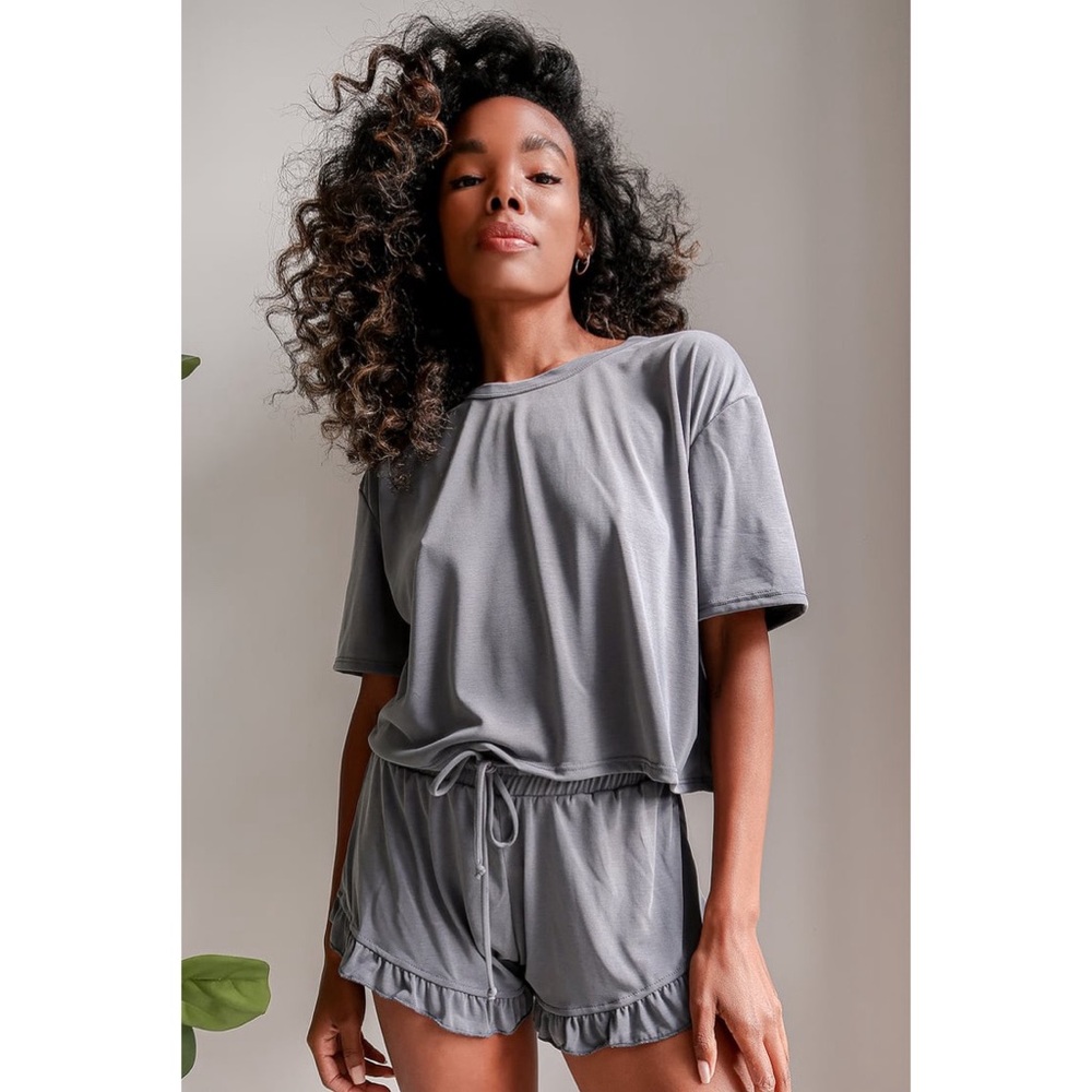NWT! Lulu’s - Time to Relax Charcoal Grey Cropped Tee - Size XL